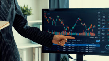 GIC Re Shares Plunge on Government Share Sale