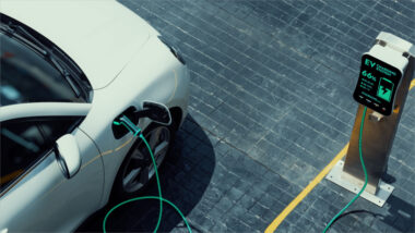 Ashok Leyland to Invest ₹5,000 Crore in EV Battery Localisation